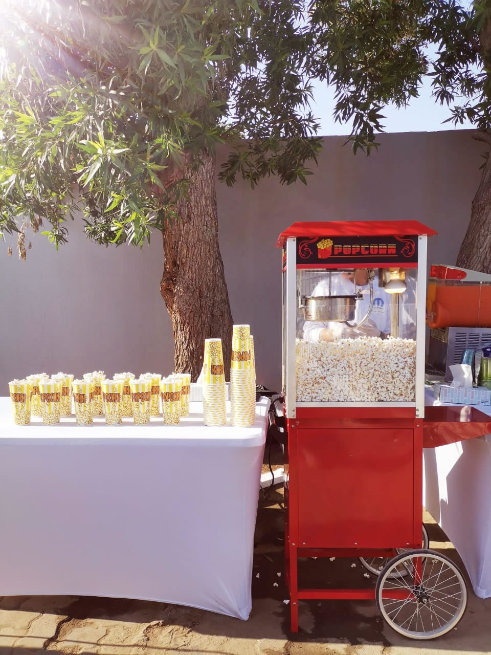 EQHDD Popcorn machine set-up